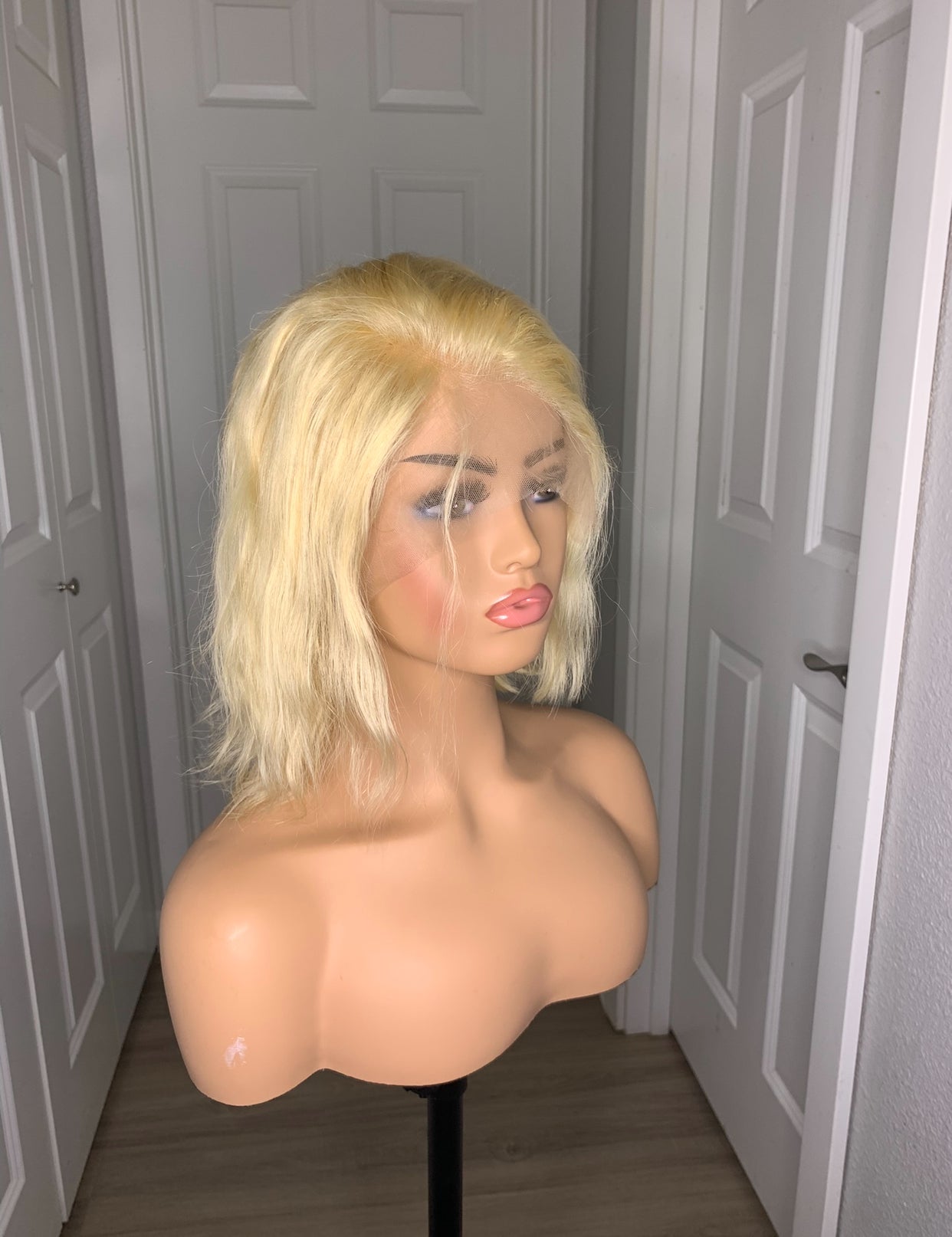 Baddies Wigs 8" Blonde Wig 2x4