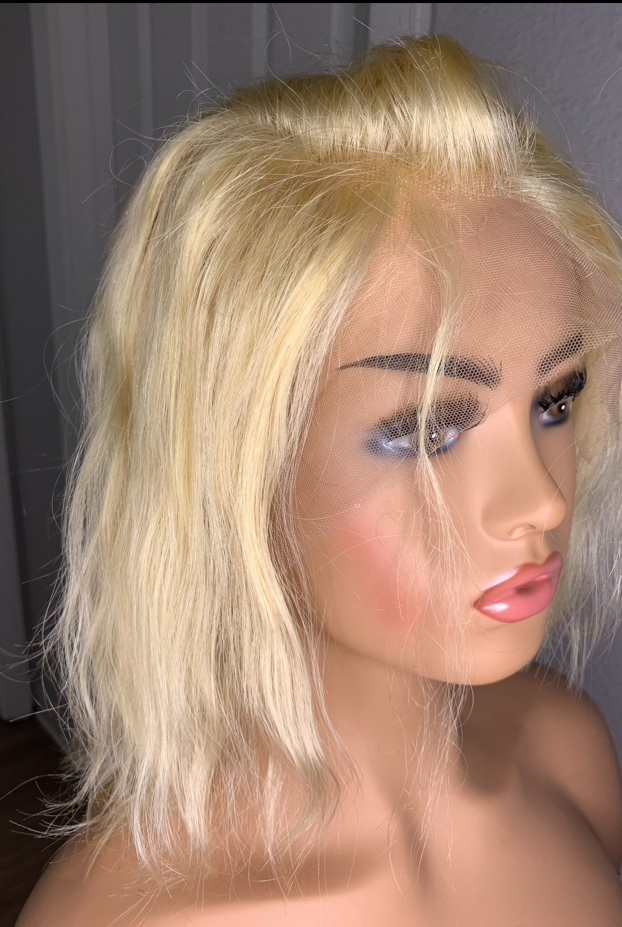 Baddies Wigs 8" Blonde Wig 2x4